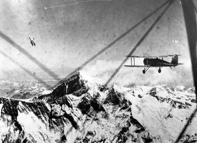 First Flight over Everest, 1933