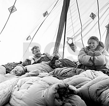 Ward, Stobart, Band in tent