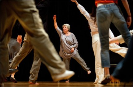 Kristin Linklater leading a class
