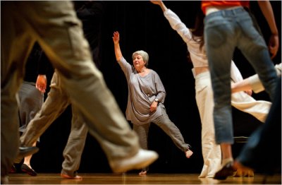Kristin Linklater leading a class