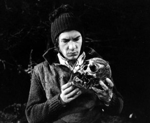 mckellan-hamlet1